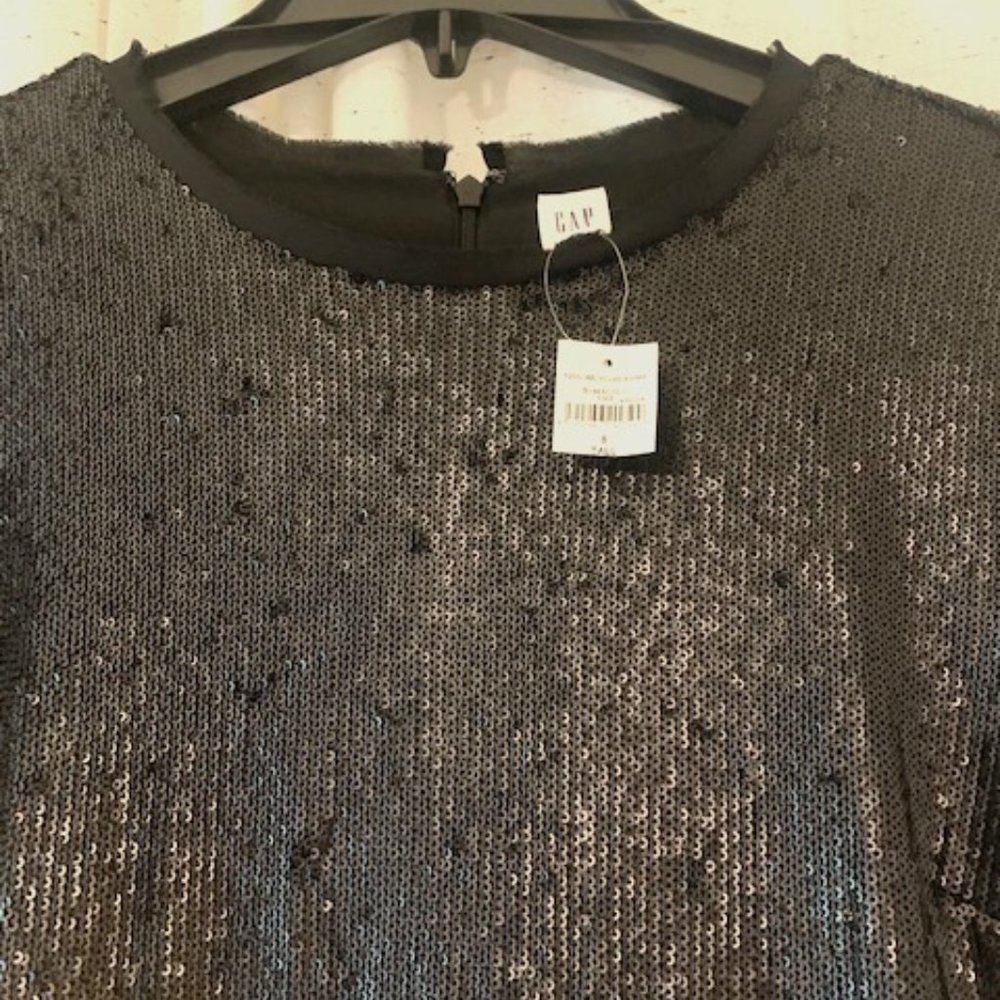 NWT Size 6 Tall Gap Short-Sleeved Black Sequin Shift Dress